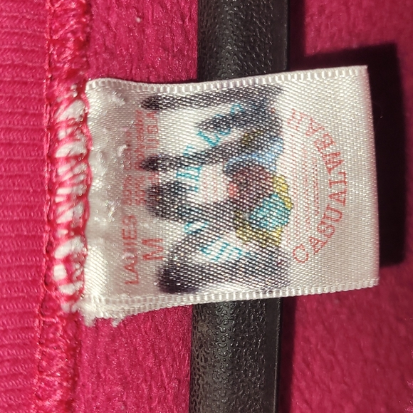 Vintage. Made in USA. Fruit of the Loom. Pullover. Womens size Medium. - Picture 2 of 3